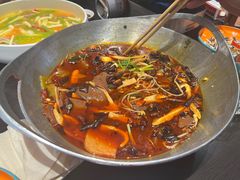 -川流不息·地道川菜·小龙虾(松东路店)