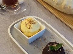 -Efes Turkish & Mediterranean Cuisine 艾菲斯餐厅(陆家嘴店)