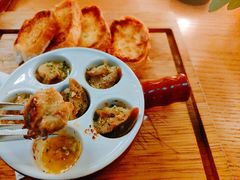 蜗牛配蒜香面包-EN SPACE恩空间