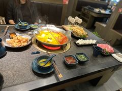 -湊湊火锅·茶憩(打浦桥日月光店)