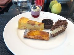 -圣丰索菲特·2 On 988 Café 自助餐厅