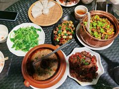 牛肝菌焖饭-朱家小厨(红塔西路店)