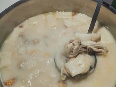 -煲王粤菜餐厅(中侨中心店)