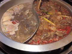 -沸炉重庆老火锅(军事博物馆店)