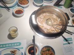-三个椰子·现砍椰子鸡(金源CBD店)