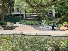 -香港大学