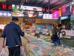 -三亚火车头万人海鲜广场