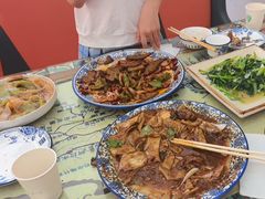 -壹阁胡羊焖饼(特色小吃街店)