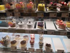 面包甜点陈列柜-巴黎贝甜(华堂新辰汇店)