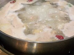 -一席地·本地鸡窝·杭帮鸡火锅(萧山银隆百货店)