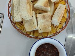 -丹水桥地锅鱼·翘嘴鲌·地方特色全鱼宴(丹江口大坝店)