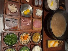 -银米·云南传统过桥米线(双廊黑金冠店)