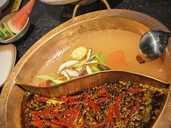-山城鼎重庆老火锅(西安钟楼店)