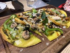 罗勒蘑菇鸡肉披萨-Maxpoint Kitchen 西餐咖啡(乐峰广场店)