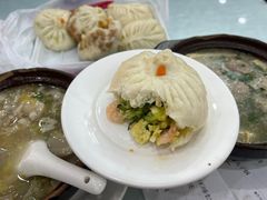 鲜虾仁肉包子-张包铺(道外店)