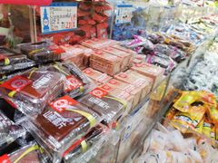 零售区-采芝斋(延安路店)