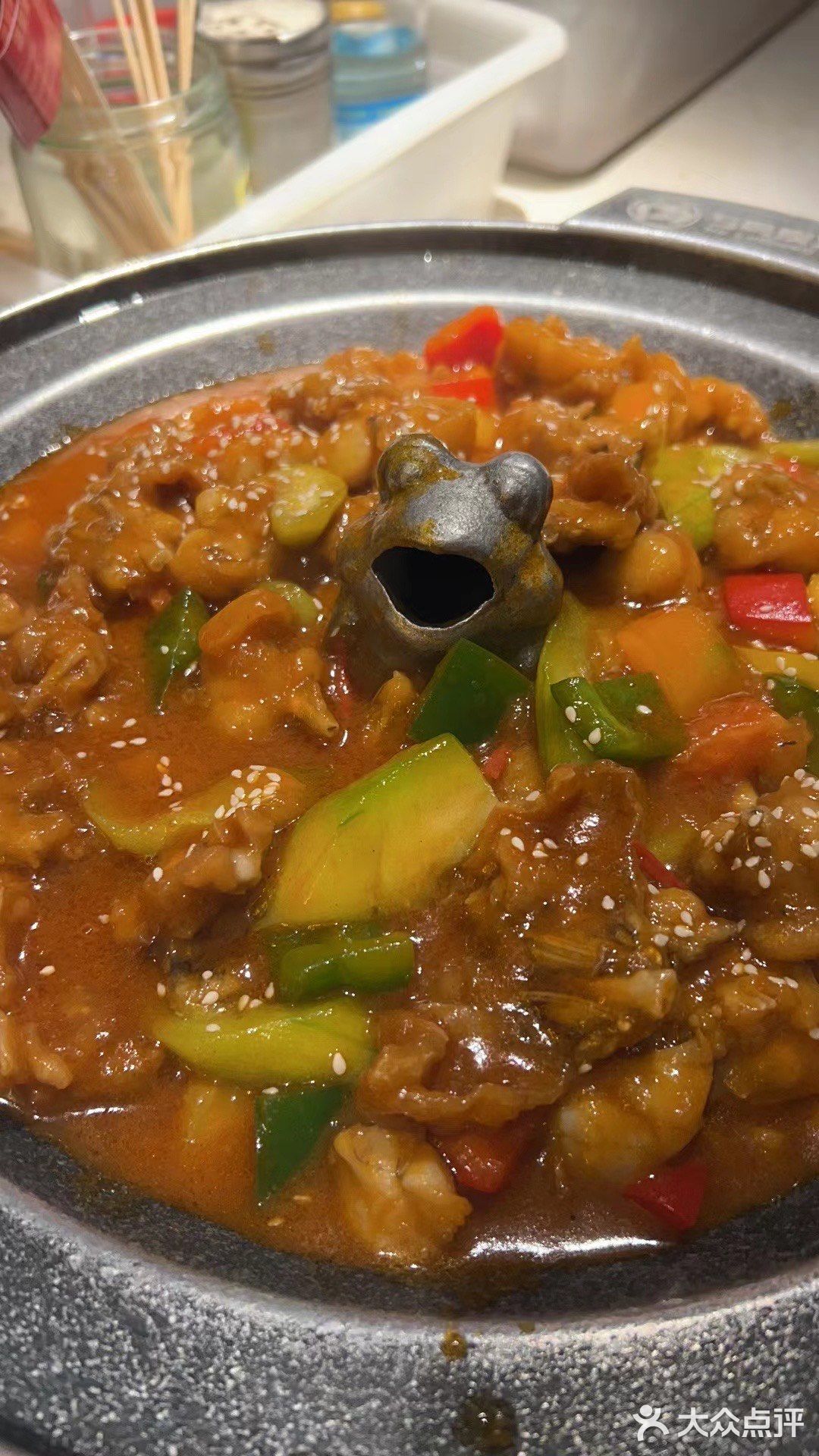 那么这家餐厅绝对不容错过！ 5号碳火牛蛙烤鱼
