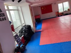 -adidas壹跆运动馆(世纪经贸大厦店)