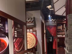 -川流不息·地道川菜·小龙虾(新松江路店)