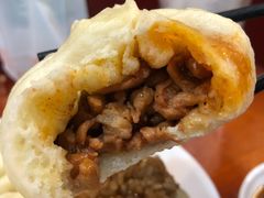 奥尔良鸡腿包-老陶包子铺(南大西南村店)