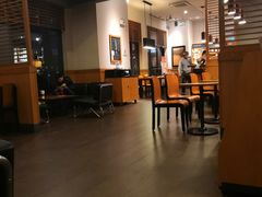 大堂-星巴克(昆山花桥商务城店)
