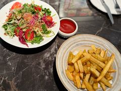 -LESCEDARS Brasserie Bistro香柏树