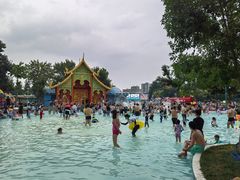 -欢乐水魔方水世界
