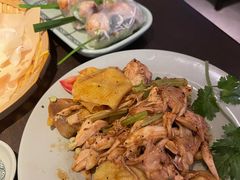 -大头虾越式风味餐厅(光明广场店)