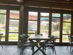 -美食村花园餐厅