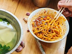 -王菊美食街