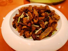 -香巴拉云南餐厅(华莱坞店)