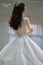 -Lady  Jane高端婚纱礼服馆