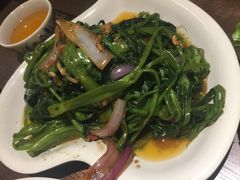 马拉盏炒通菜-大头虾越式风味餐厅(光明广场店)
