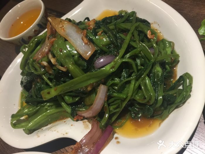大头虾越式风味餐厅(光明广场店)马拉盏炒通菜图片
