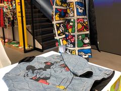 -新世界新丸中心-地下停车场