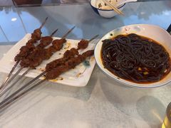 -马尔龙新疆饭店·清真(瑞景店)