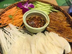 猪颈肉什锦拼-mango tree芒果树泰国餐厅(青岛万象城店)