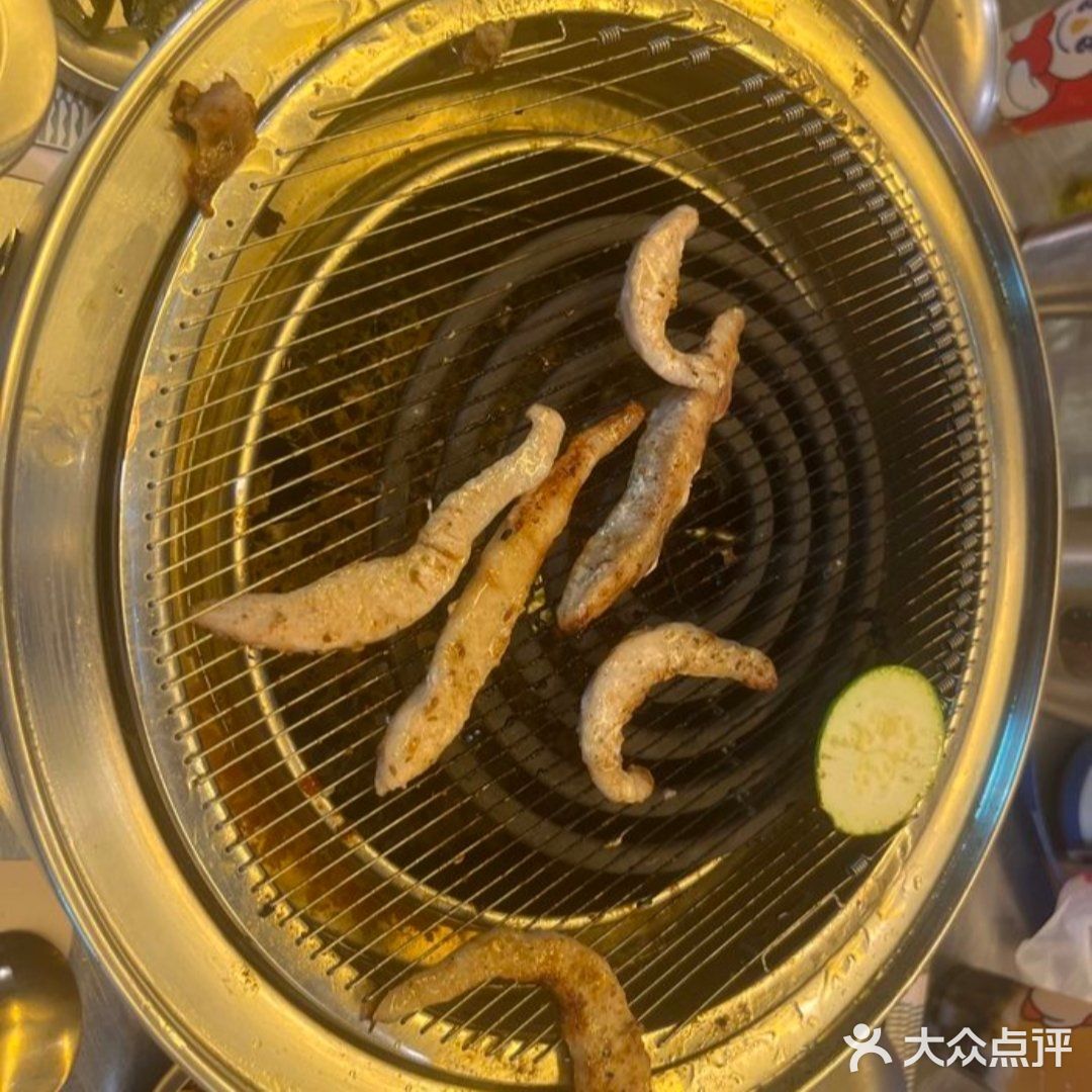 一口鲜到魂穿海边！这家活鳗烤肉绝了！