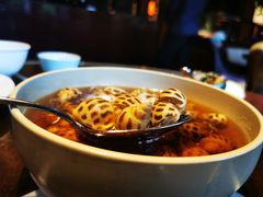 古越陈酿煮花螺-杭州西子湖四季酒店·金沙厅