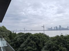 -一板铁板烧·隐秘一线江景花园餐厅(西湖左岸·天元店)