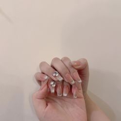 -Fanni美甲美睫皮肤管理