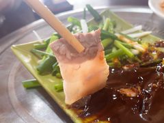 -金卯白肉罩火烧