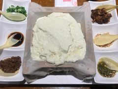-95号酱骨·一块豆腐(展春园西路店)
