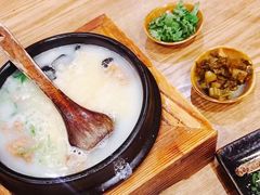 -麦麦山云南菜(复地活力城店)