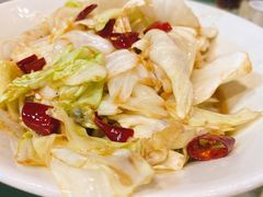 手撕包菜-昱龙大盆牛蛙馆(三兴街总店)