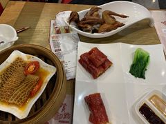 红烧乳鸽-赏点粤式点心(广州塔店)