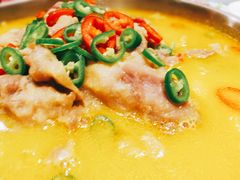 酸汤肥牛-老牌坊鲁菜名店(宽厚里店)