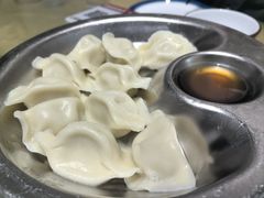 -崴海渔村(虹梅路店)