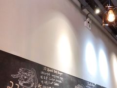 大堂-HELLO 27 意面·沙拉·帕尼尼