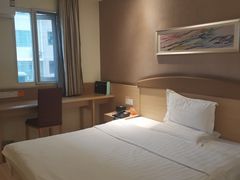 -7天酒店·贵阳小十字店